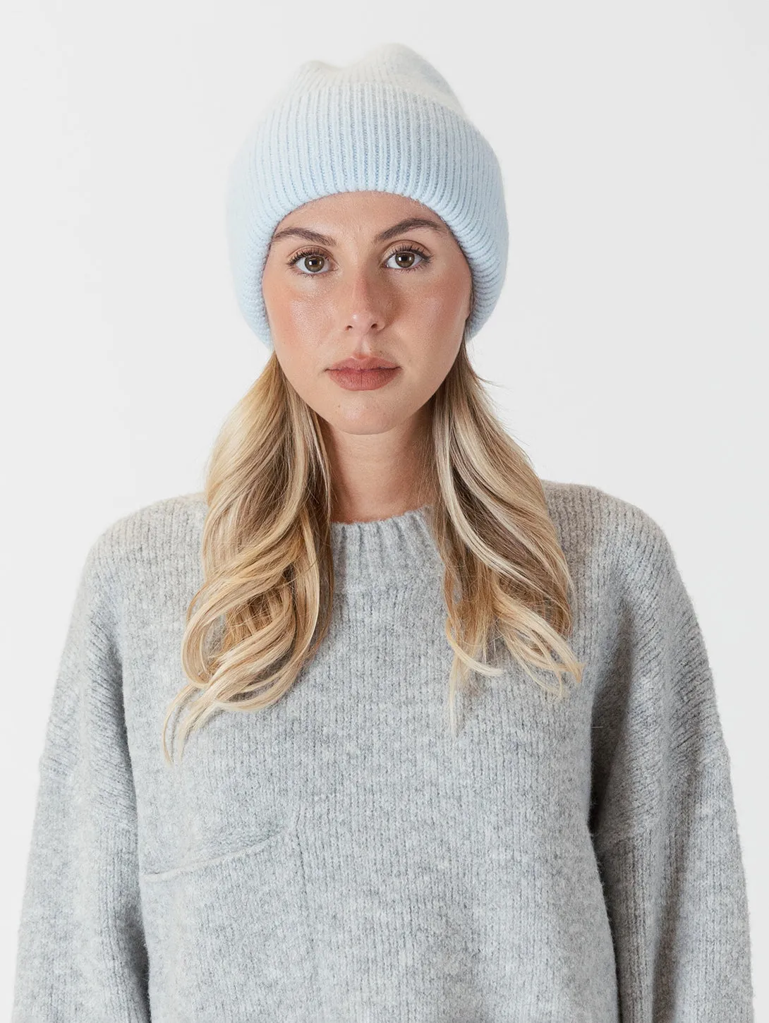 Après Ski Hat - Light Blue