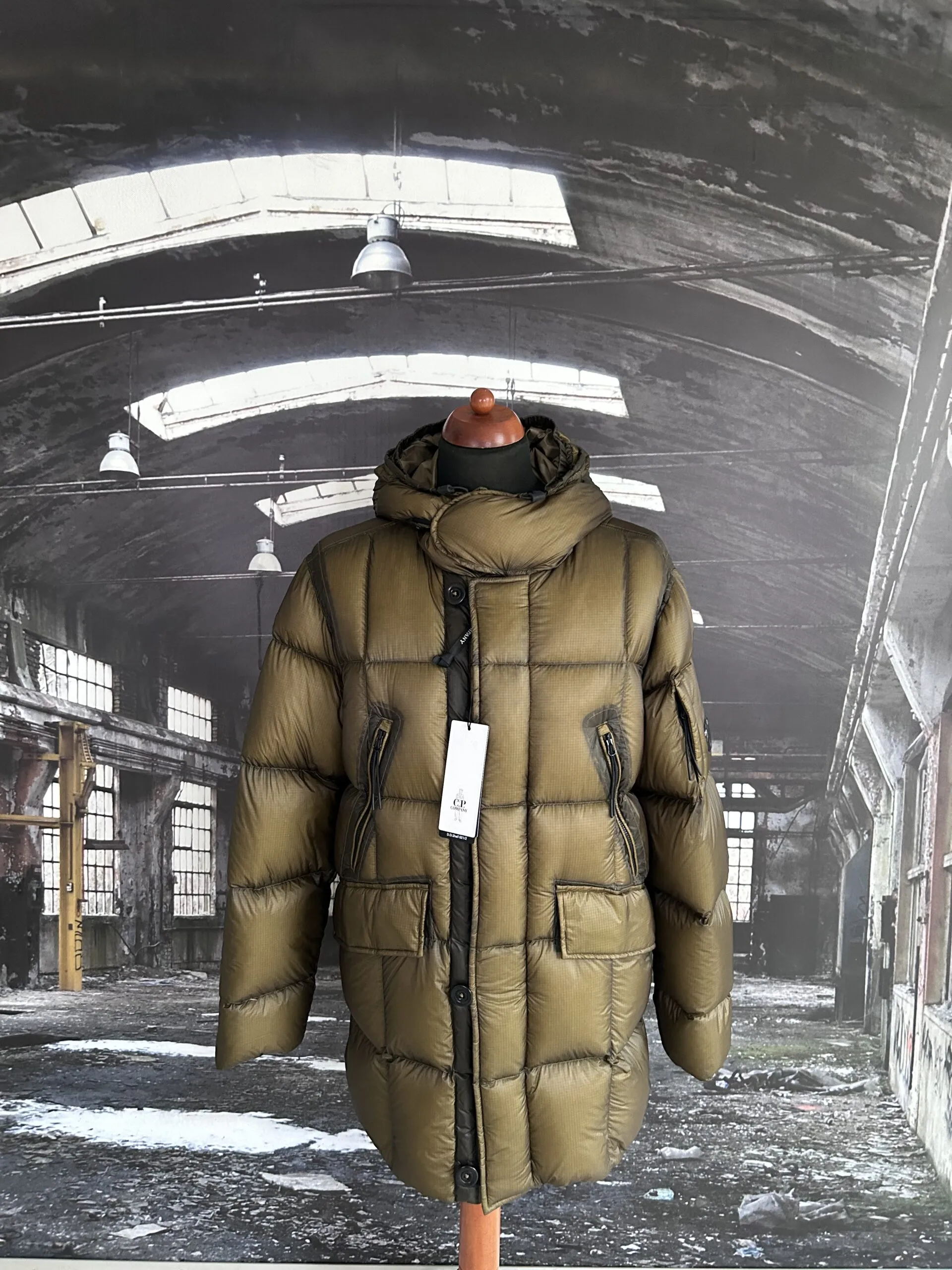 C.P. COMPANY D.D. SHELL LENS DOWN PARKA