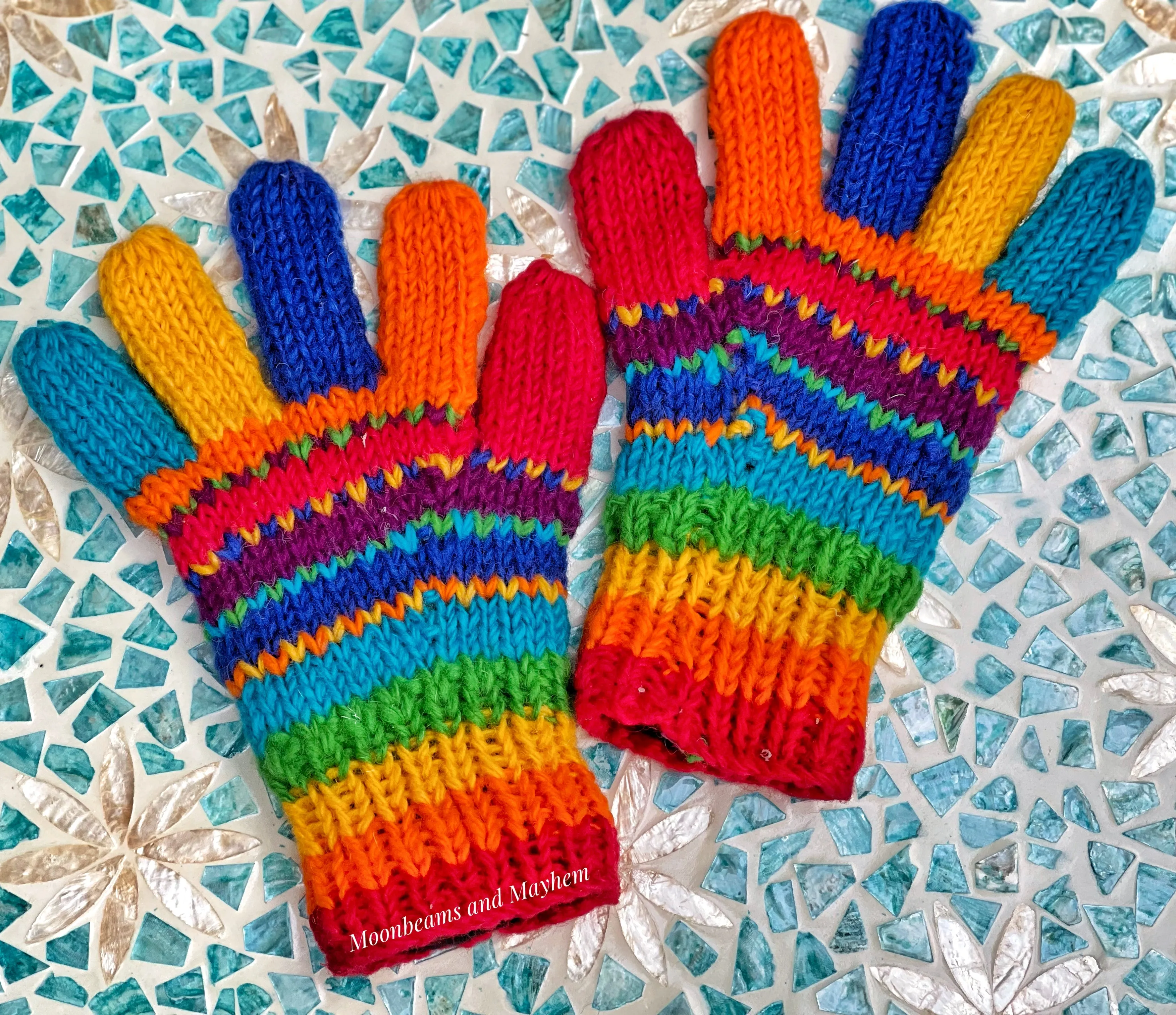 FABULOUS FLEECE LINED RAINBOW SNUGGLE GLOVES