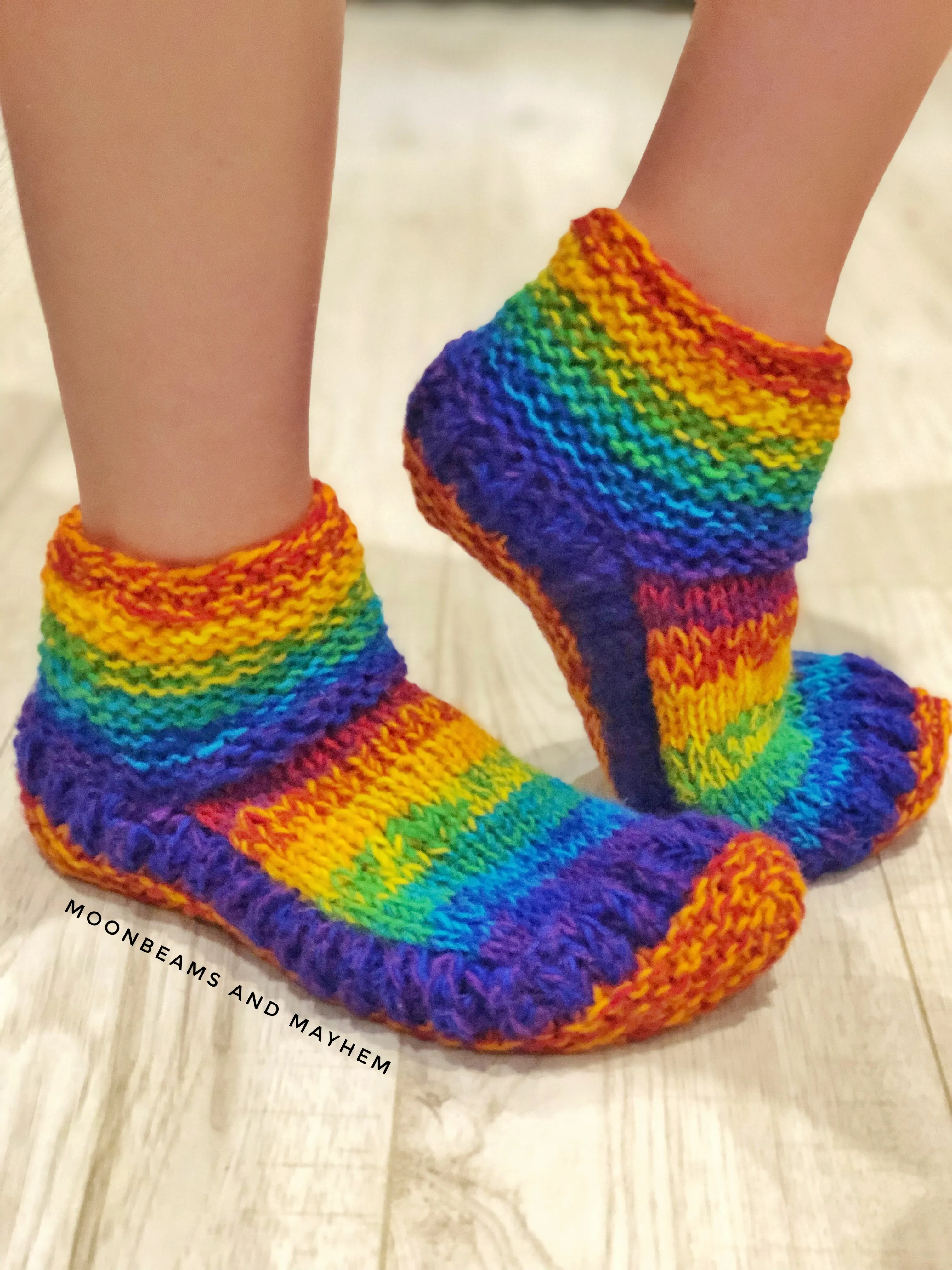 FLEECE LINED RAINBOW SNUGGLE SOCKS / SLIPPERS