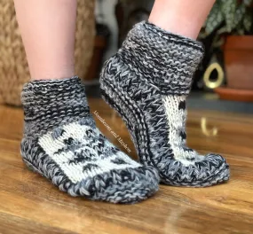 FLEECE LINED WINTER SNUGGLE SOCKS / SLIPPERS