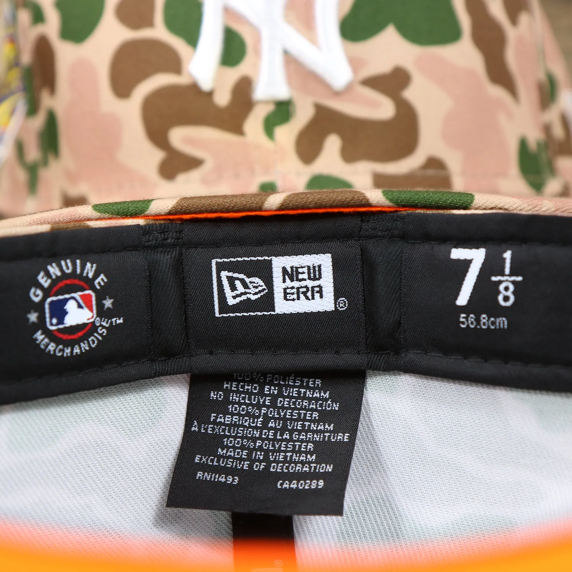 New York Yankees Duck Camo Neon Orange Undervisor World Series Side Patch Fitted Cap | Camo Tan 59Fifty Cap