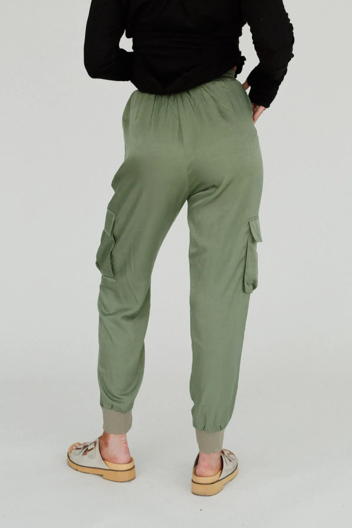 Stasia Cargo Pant - Olive